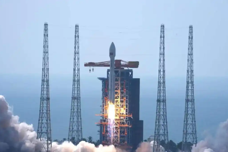Long March 8A rocket launch from Hainan