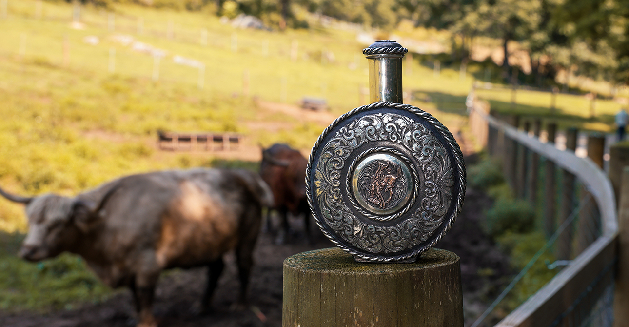 Pendleton barware auction highlights from Whisky Advocate's September news roundup