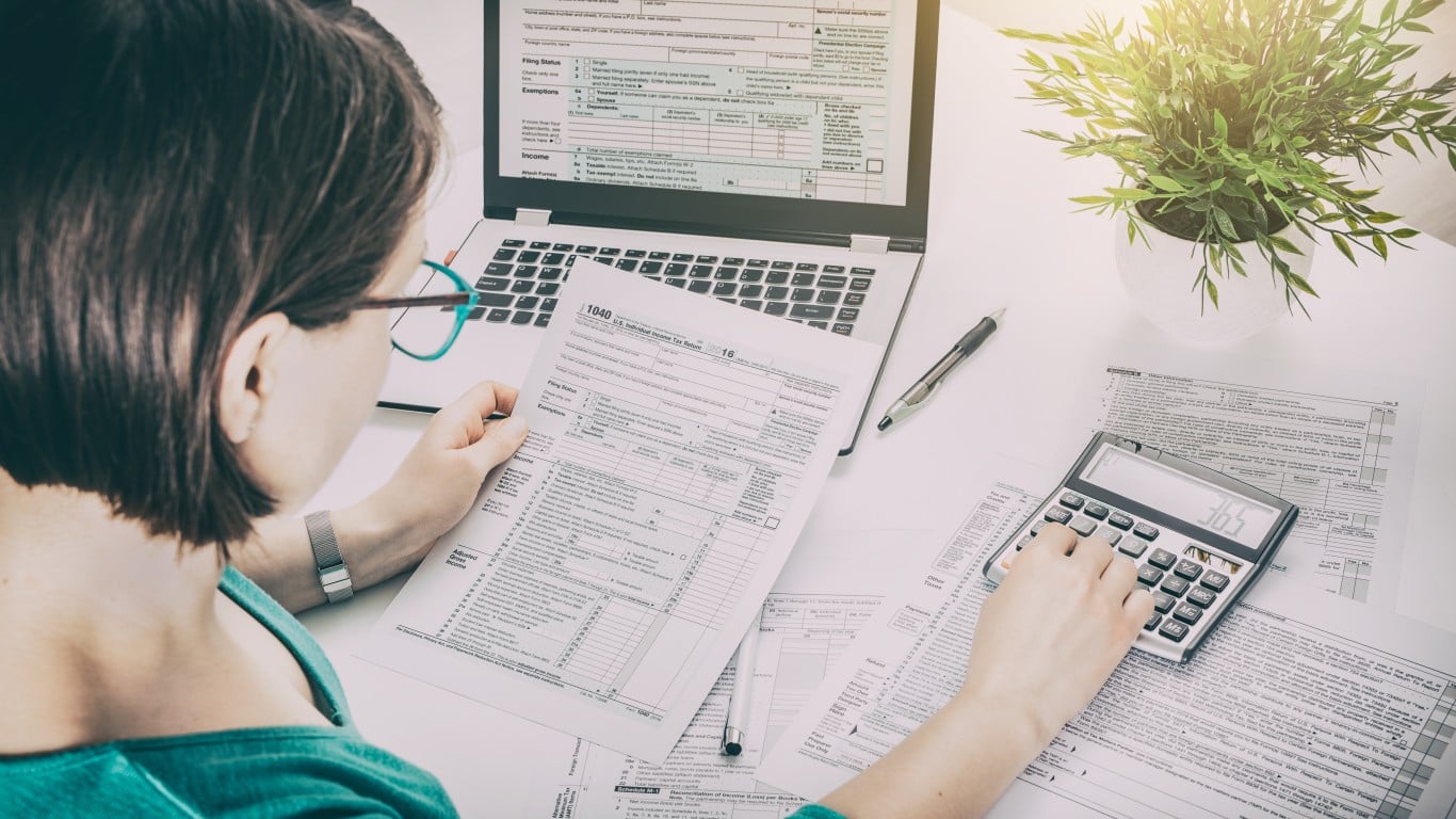 Visual representation of monthly dividend income streams