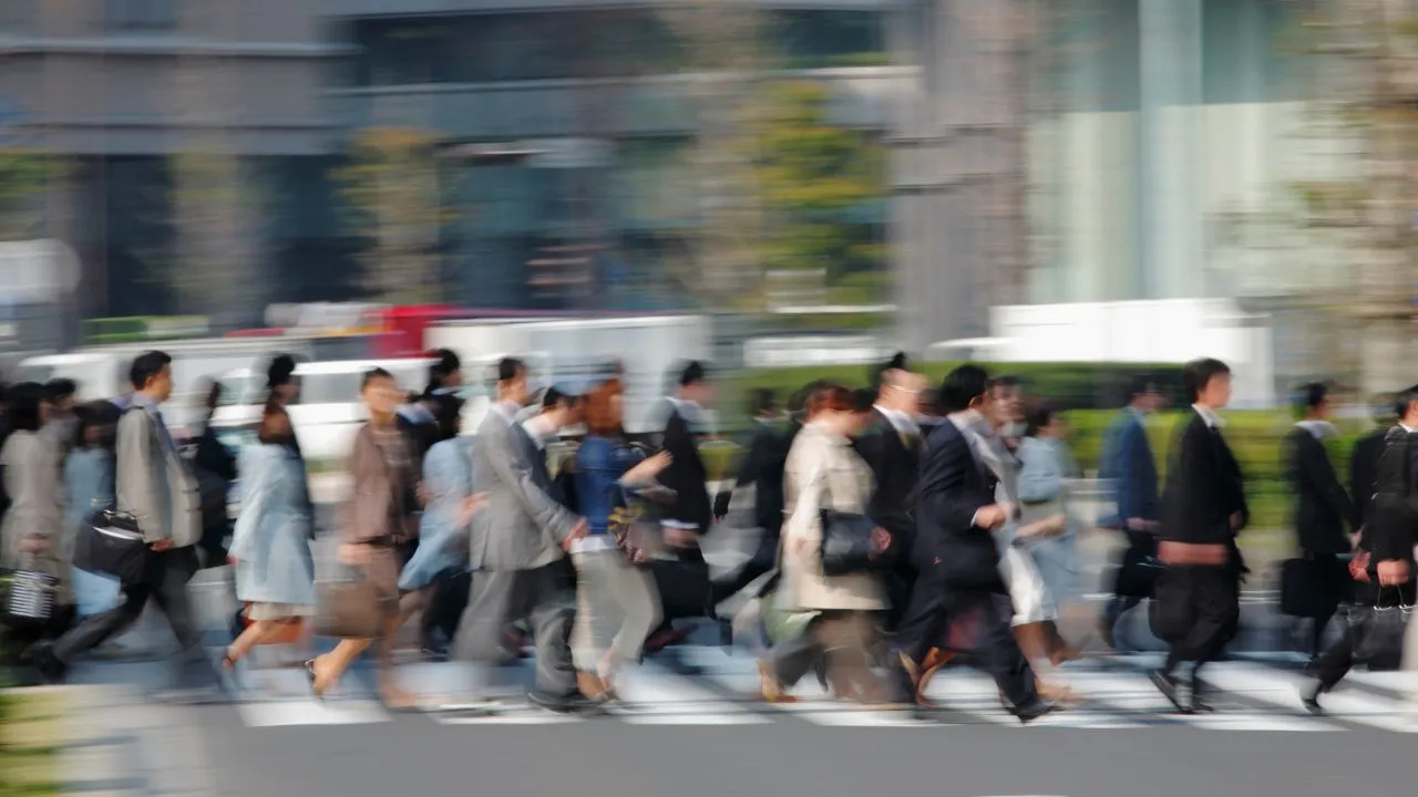 Analysis of Fidelity hybrid work end and RTO wave implications
