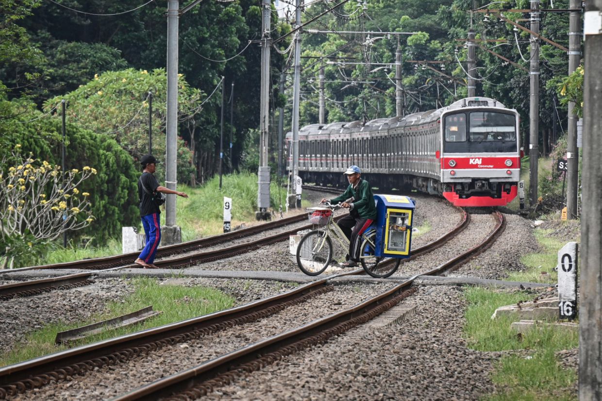 Trans-Sumatra rail route plan