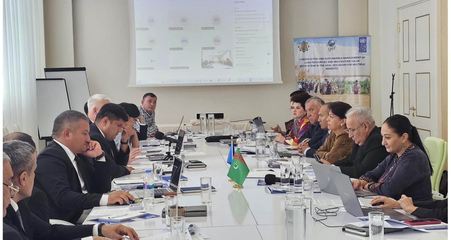 Delegates from Central Asian nations attending the consultative meeting in Avaza, Turkmenistan