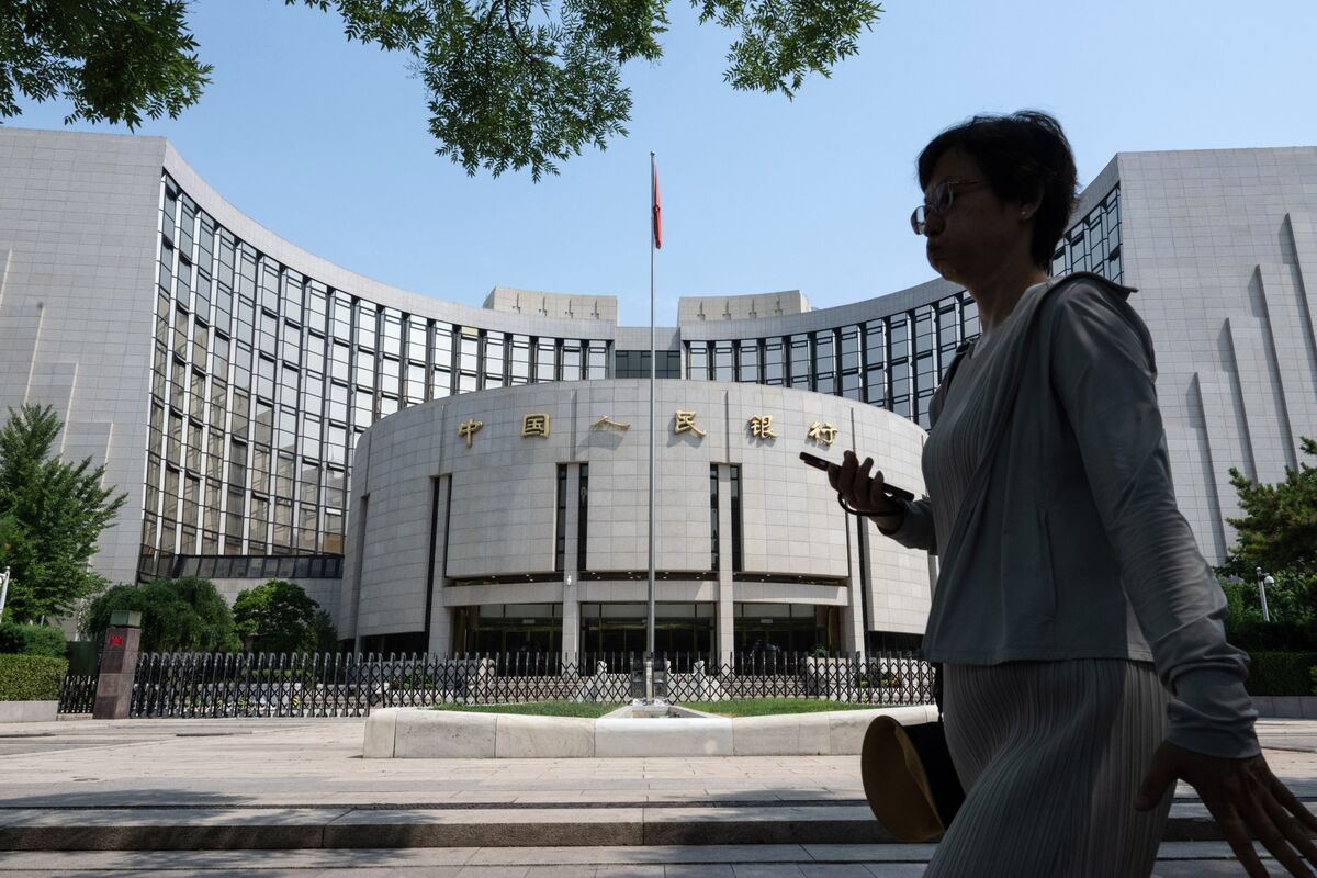Bloomberg article about PBOC strengthening yuan