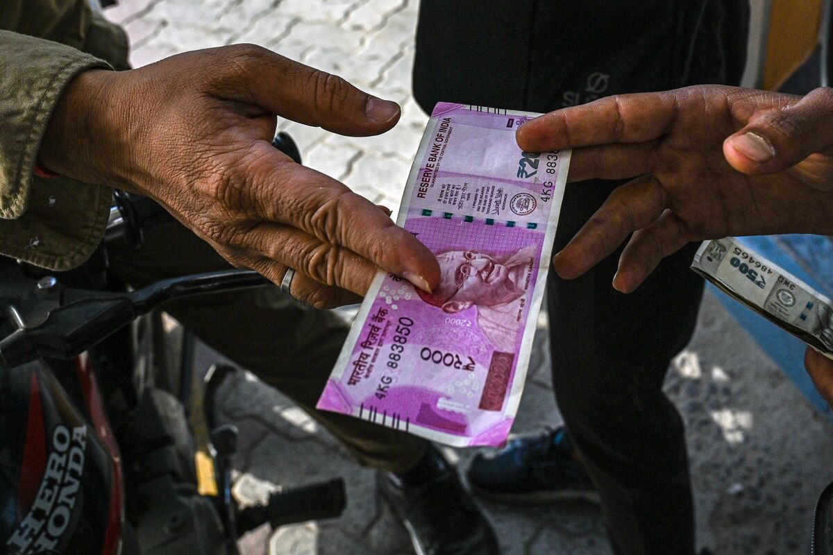 Rupee and RBI Reserves