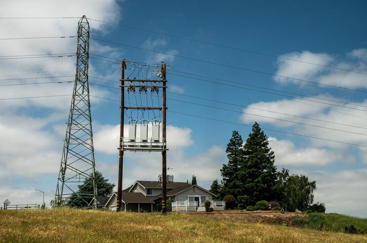 Bloomberg Markets — Chip stocks down, oil prices up on inflation fears