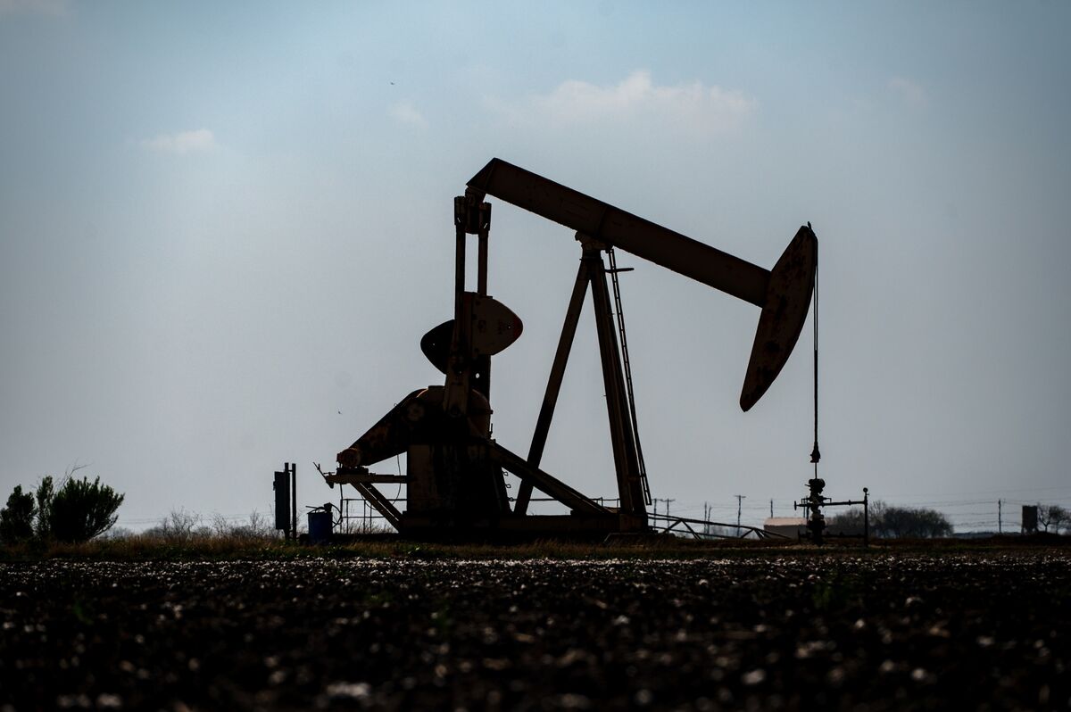 Emerging Markets Rally as Oil Prices Fall