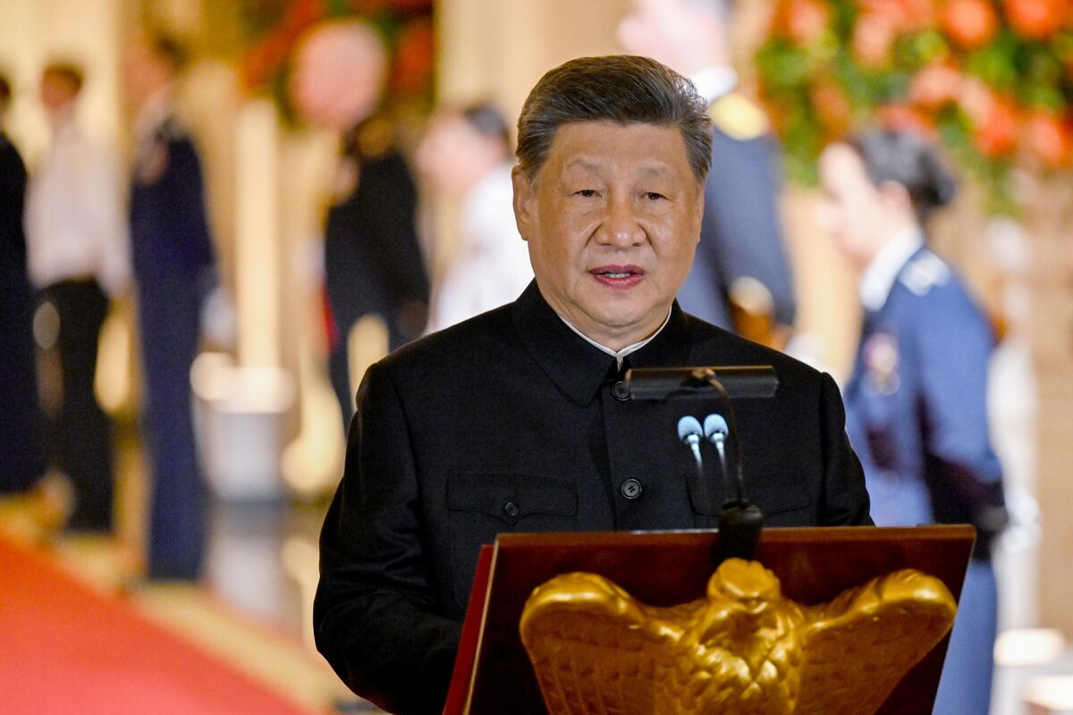 习近平出席中共会议