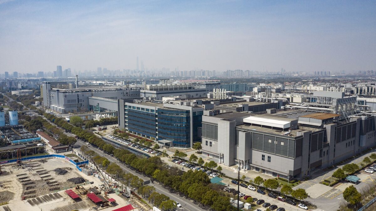 MIIT Minister Li Lecheng on industrial upgrading — Bloomberg
