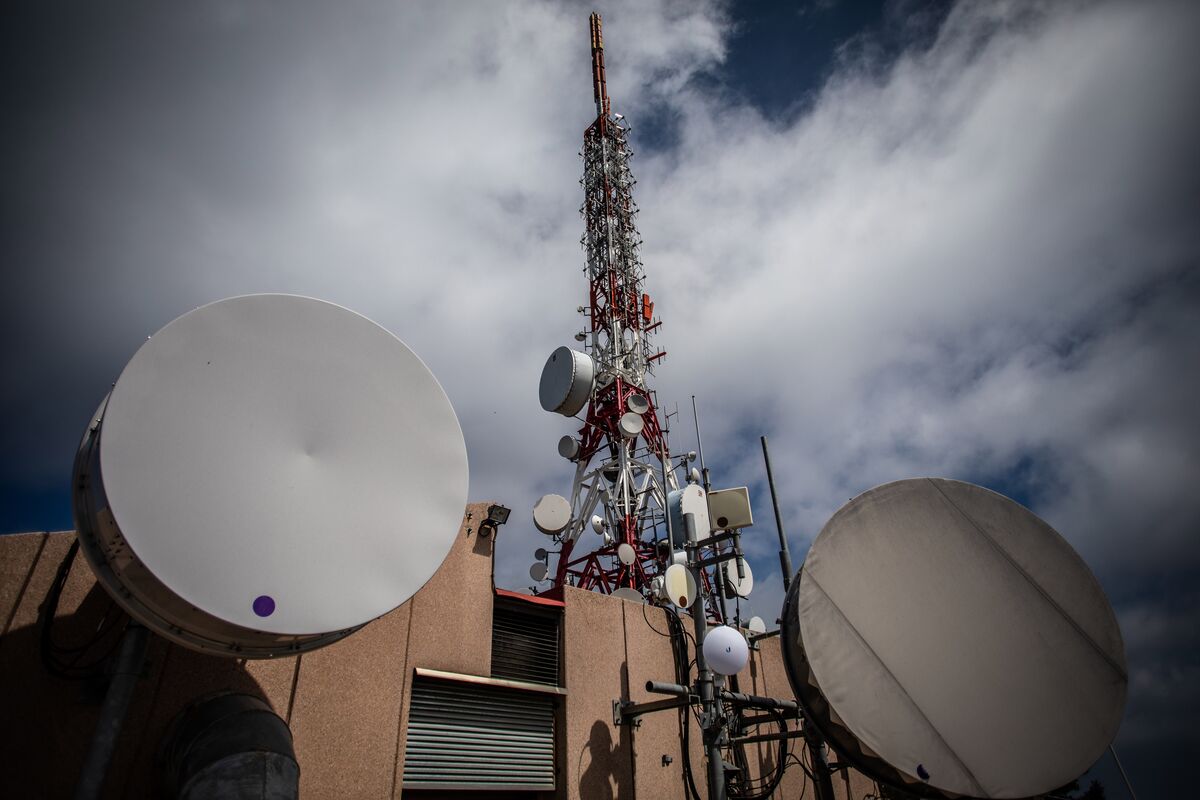 European carriers discussing satellite-to-mobile venture
