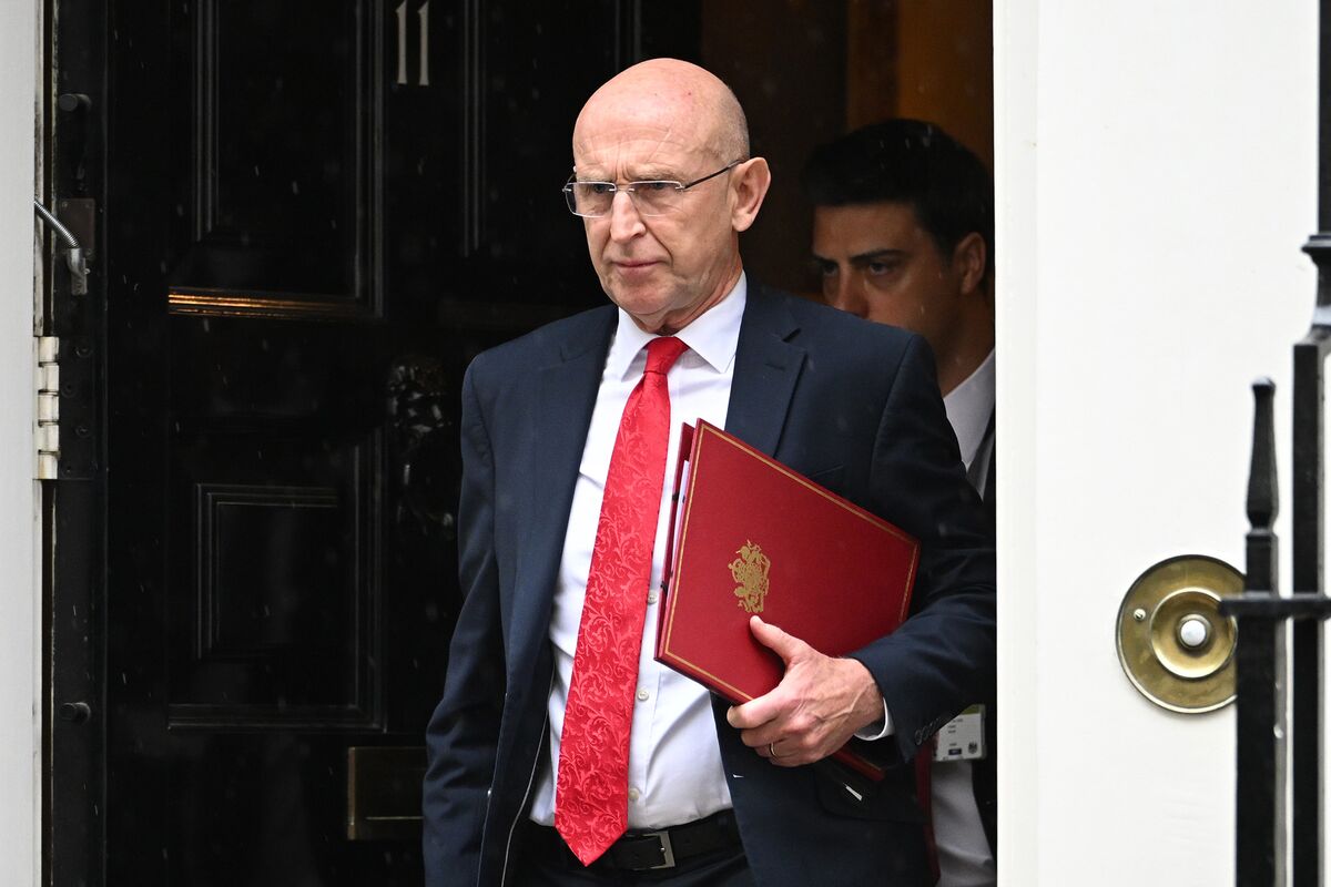 Bloomberg article thumbnail about Rathbones warming to longer UK gilts