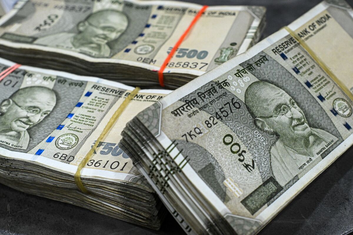 Rupee exchange rate board