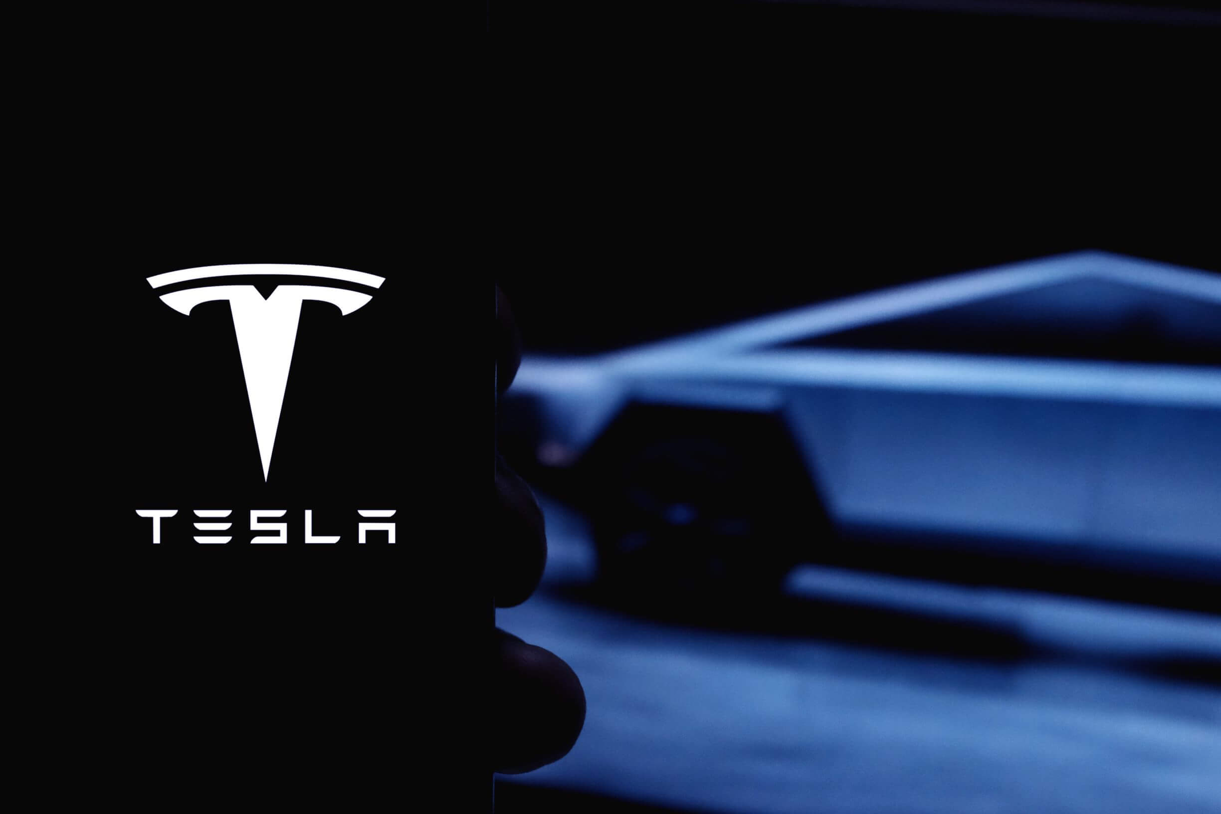 Tesla Stock Dips as Long-Awaited Roadster Unveiling Gets Official October 1 Date