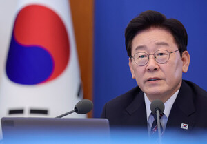 Presidential press conference related news image