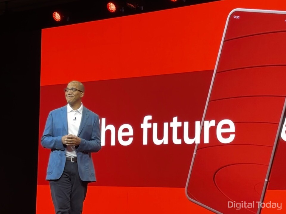 Qualcomm next-gen on-device AI chip announcement