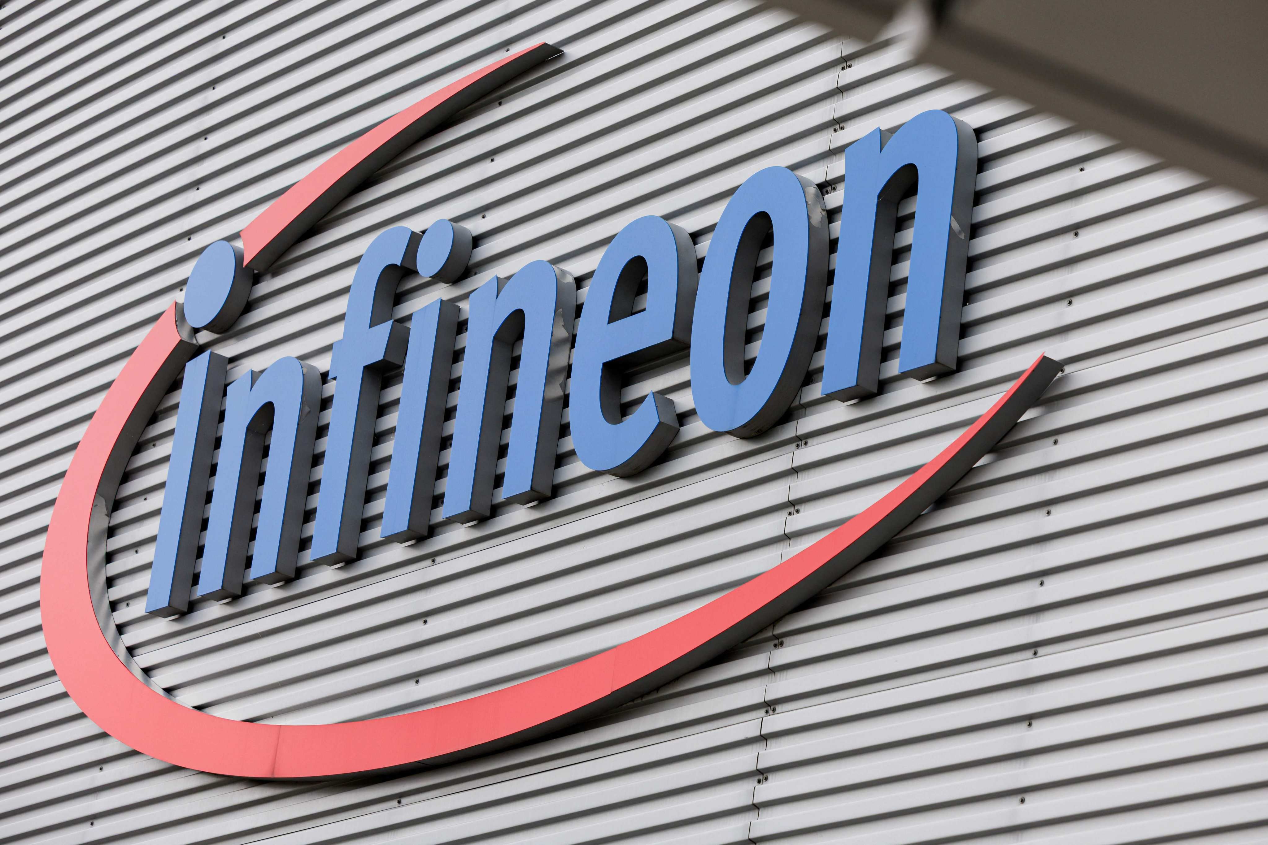 Chinese semiconductor stocks rally following Infineon patent injunction