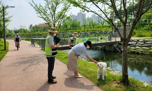 Image guiding Hanam City's night crackdown on Animal Protection Act violations