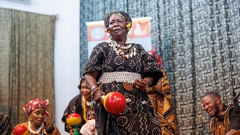 Mariam Bagayoko performing
