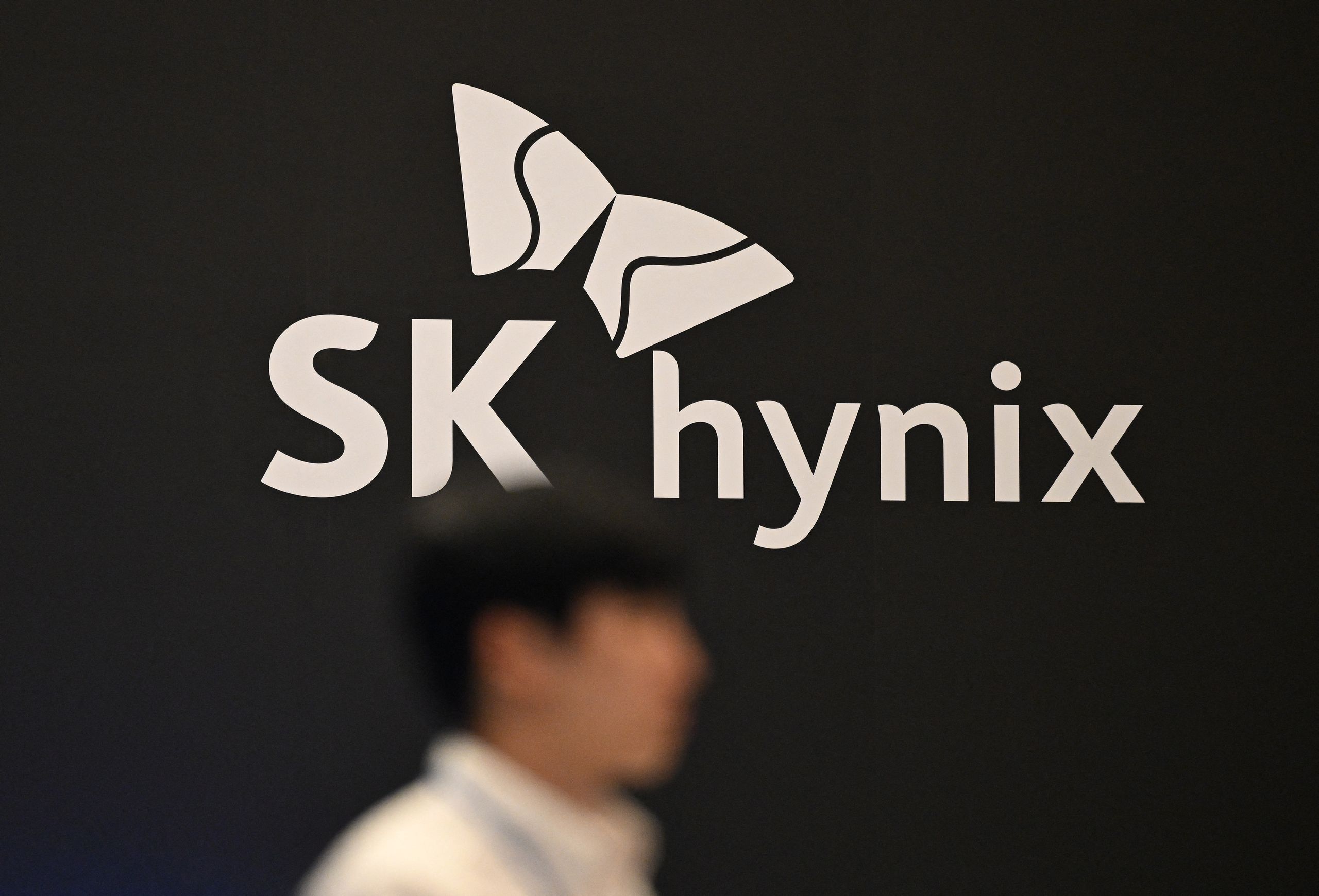 Samsung and SK Hynix employees collecting record performance bonuses as chip boom drives massive payouts