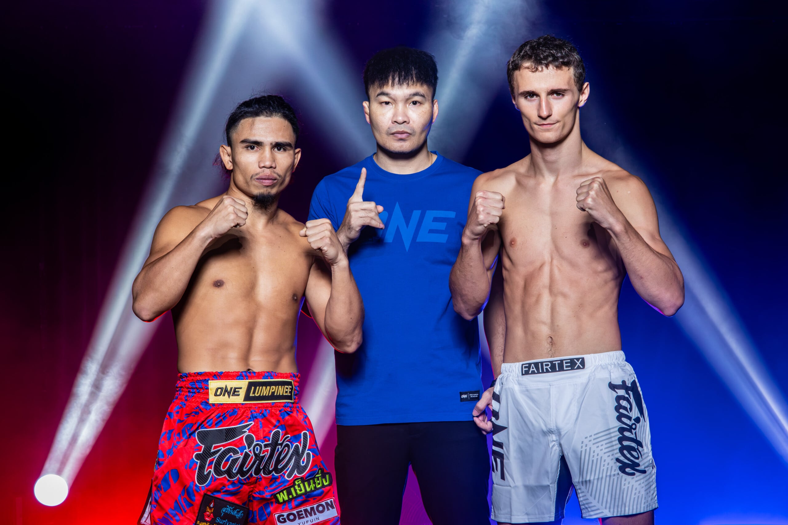 Suriyanlek Por Yenying and Rustam Yunusov in action