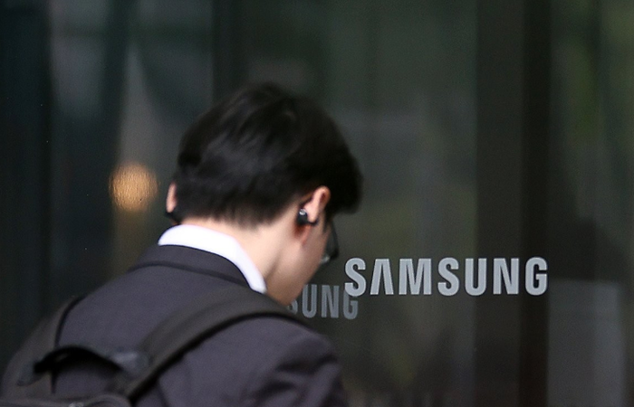 Samsung Electronics stock price chart and analyst target prices