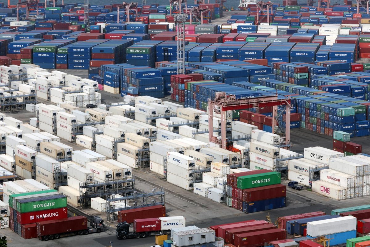 South Korea's economic growth exceeds expectations