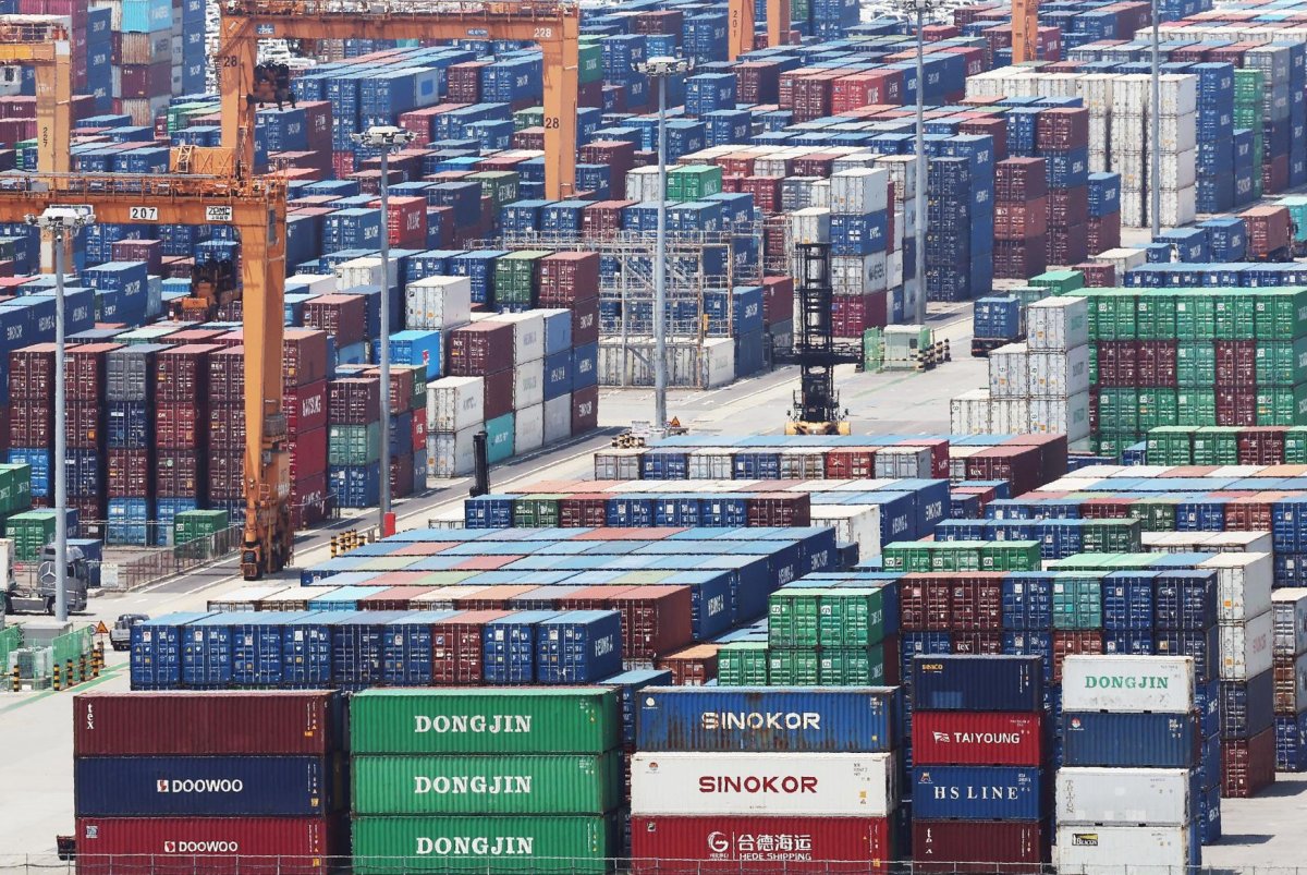 Announcement of South Korea's economic growth outlook
