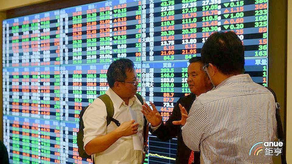 Foreign investors selling pressure