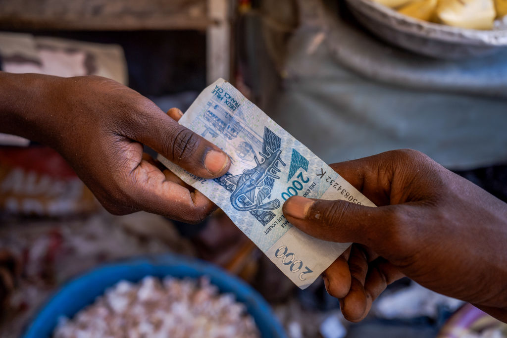 Senegal's 2028 Eurobond rebounded after a sharp selloff triggered by the country’s agreement to seek debt treatment