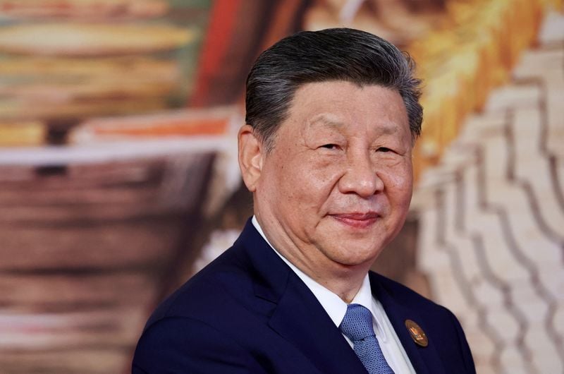 Xi Jinping and Donald Trump handshake