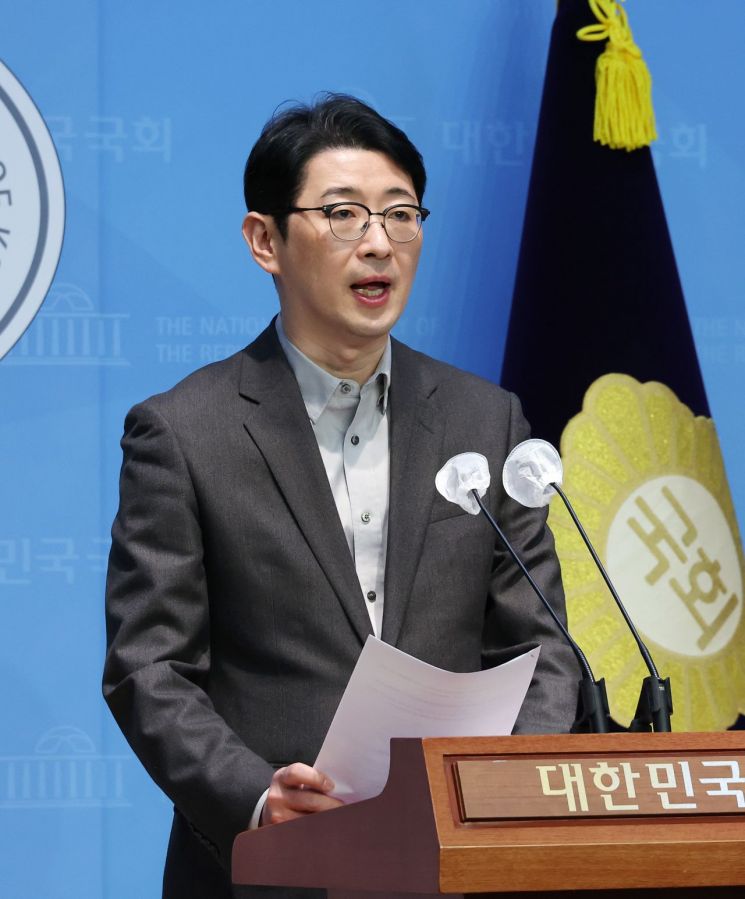 Report image of People Power Party's aggressive stance ahead of the local elections