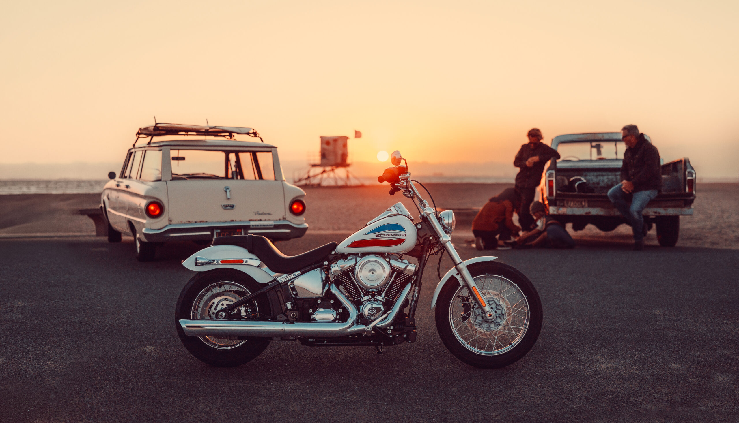 Harley-Davidson 2026 Super Glide combines retro 1970s styling with modern performance engineering