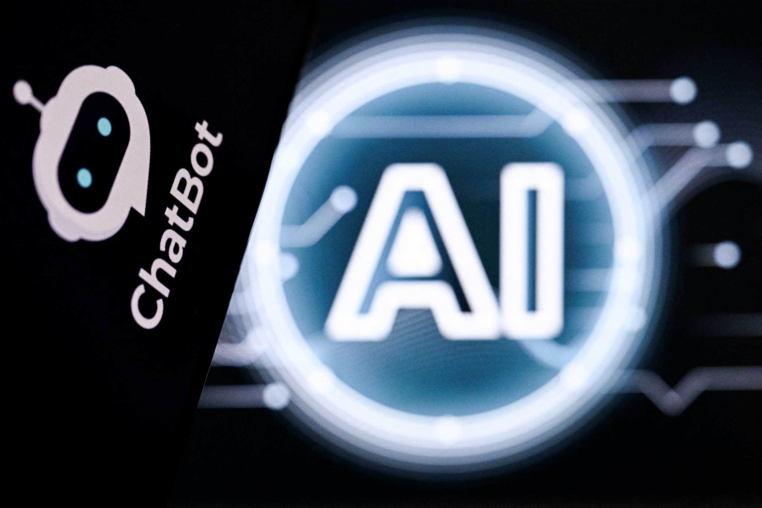 AI chatbot usage statistics showing 10% global reach