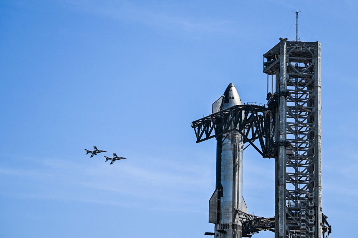 Starship on the launch pad