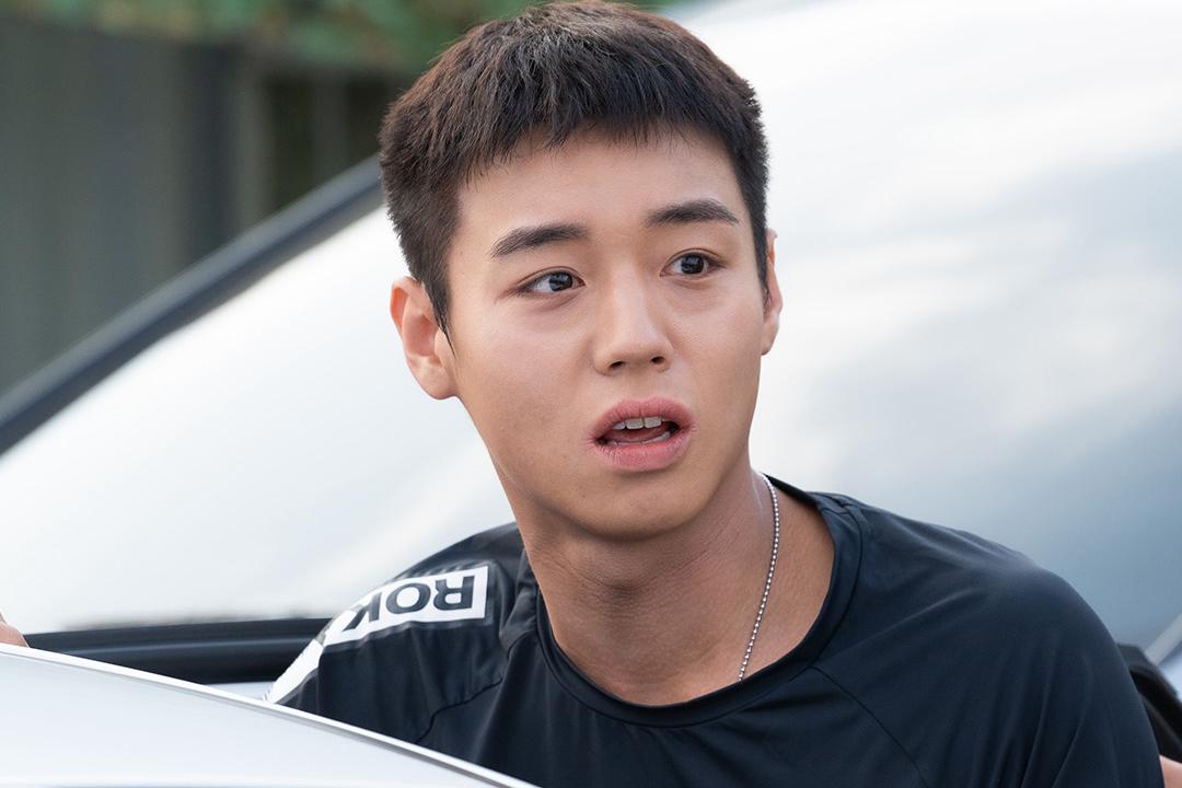 Park Ji Hoon in The Legend of Kitchen Soldier debut episode