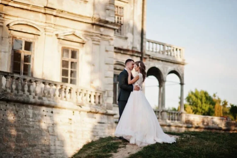 Scenic outdoor wedding venue setting featured in TedWedding's 2026 venue guide