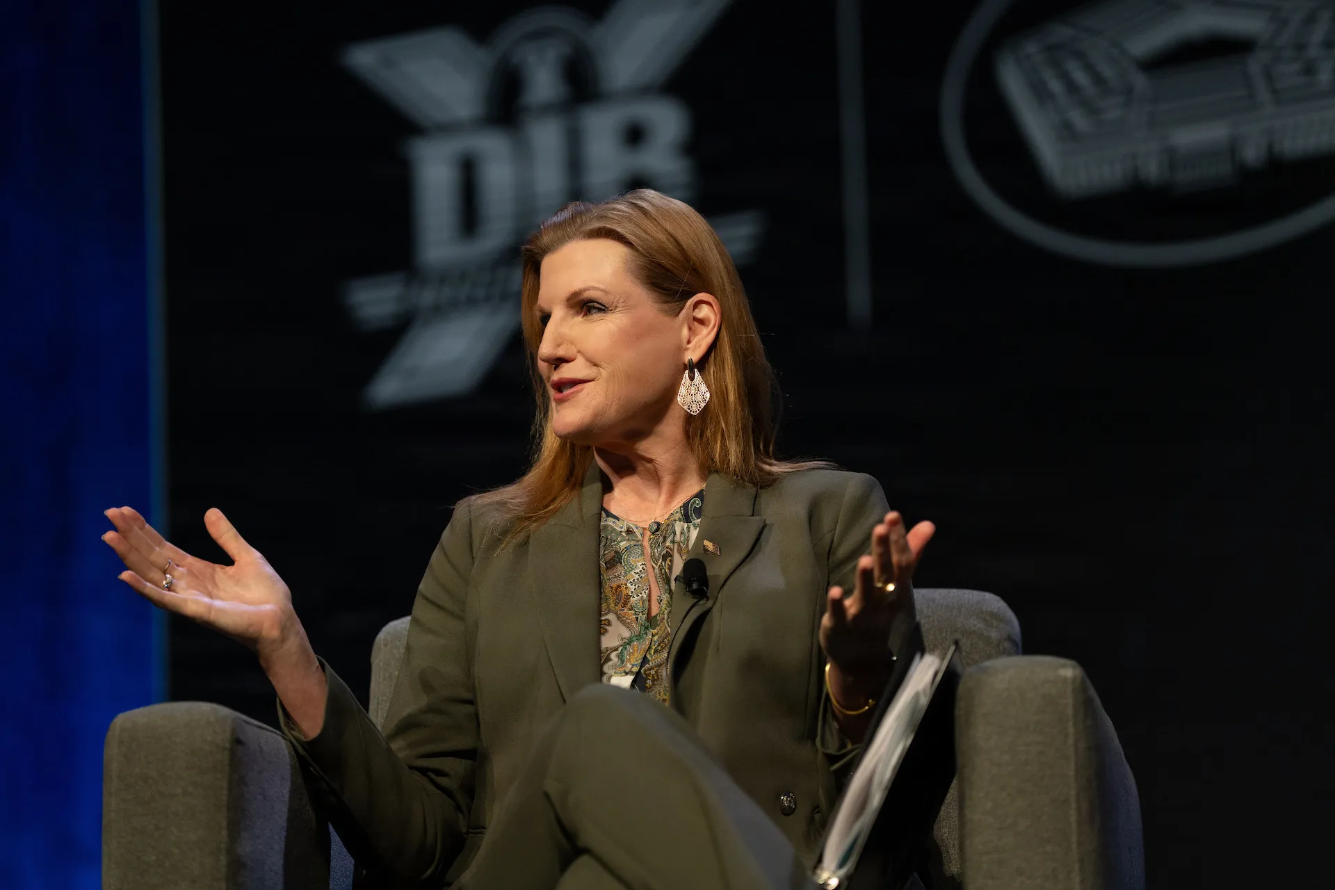 Pentagon CIO Kirsten Davies