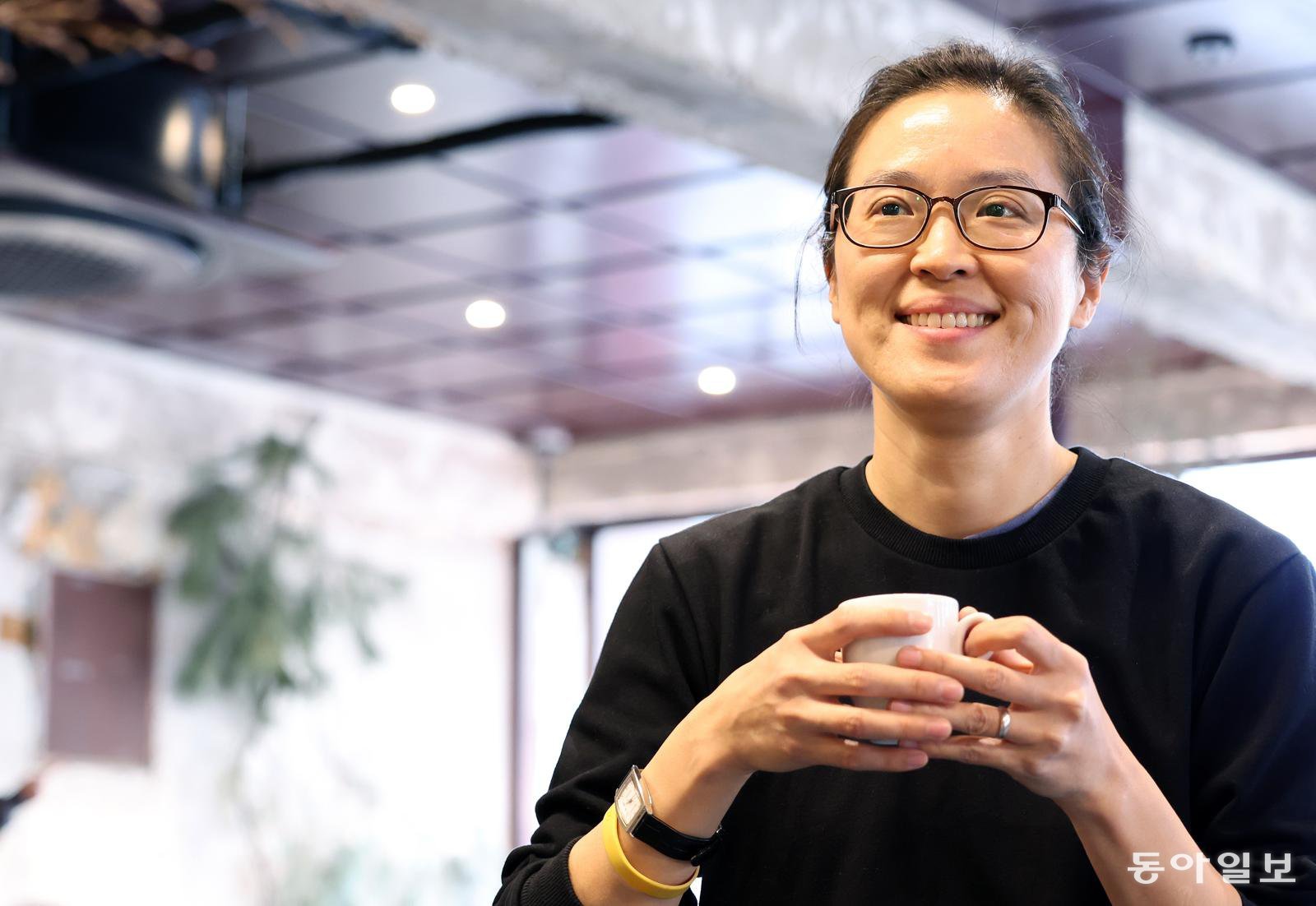 Author Bora Jeong