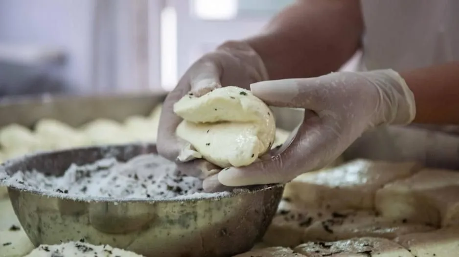Conflict between dairy farmers over Halloumi production rules