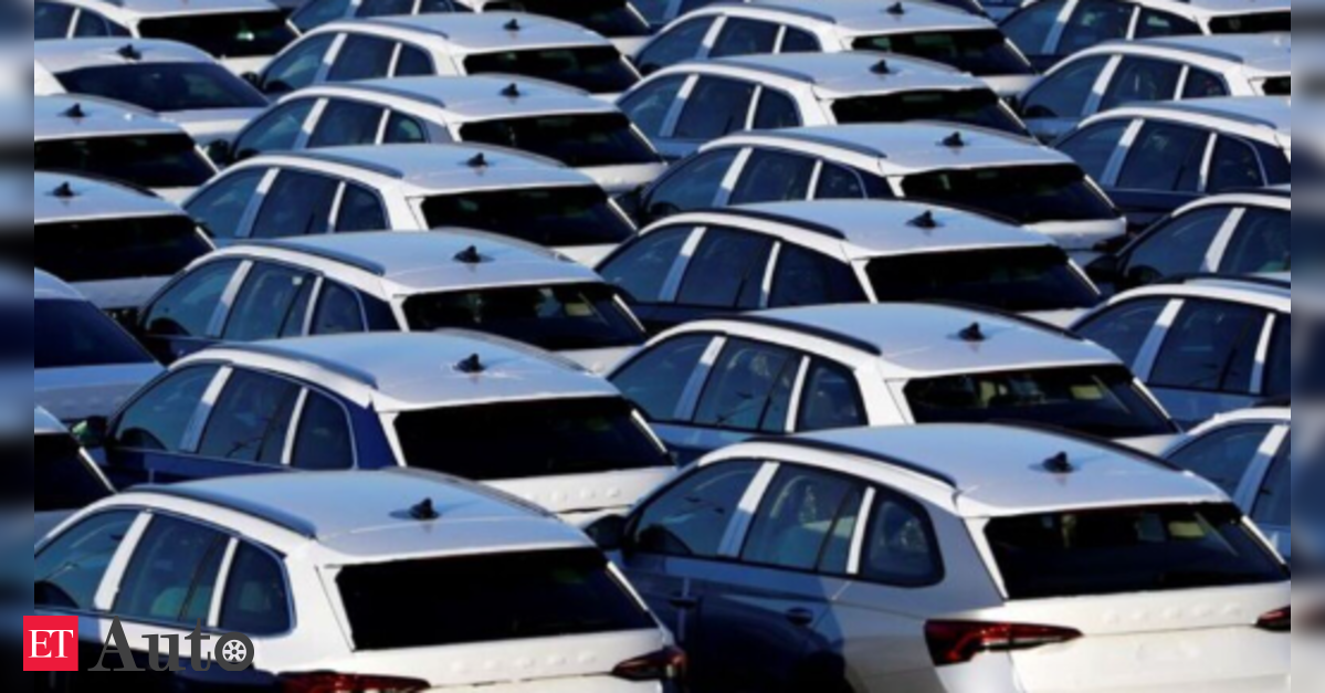 German automaker share price decline after Trump tariff announcement