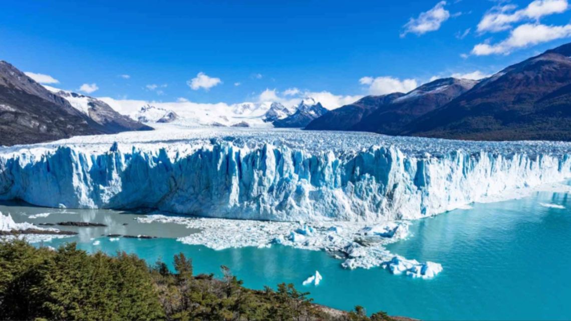 Glacier landscape in Patagonia illustrating flood risk