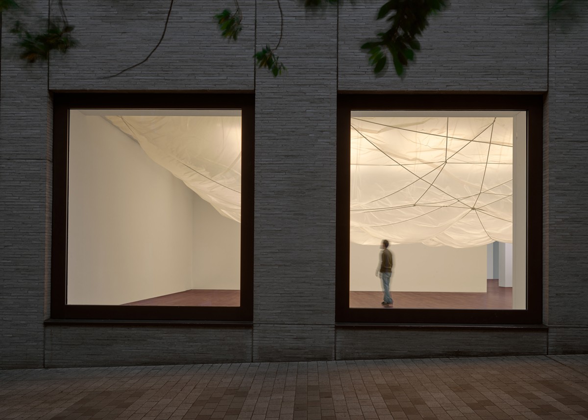 Christo's Air Package installation at Gagosian