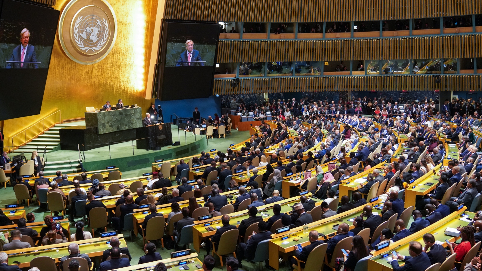 UN Secretary-General addressing the General Assembly on sea-level rise