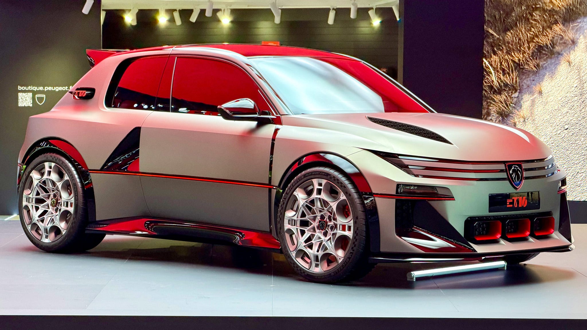 Chinese EVs at Paris Auto Show