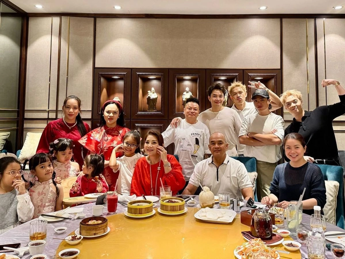 Chinese family spending patterns shifting toward experience-driven consumption in 2026