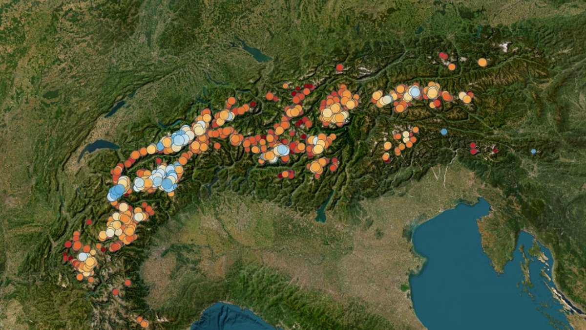 Global Glacier Extinction Explorer interface