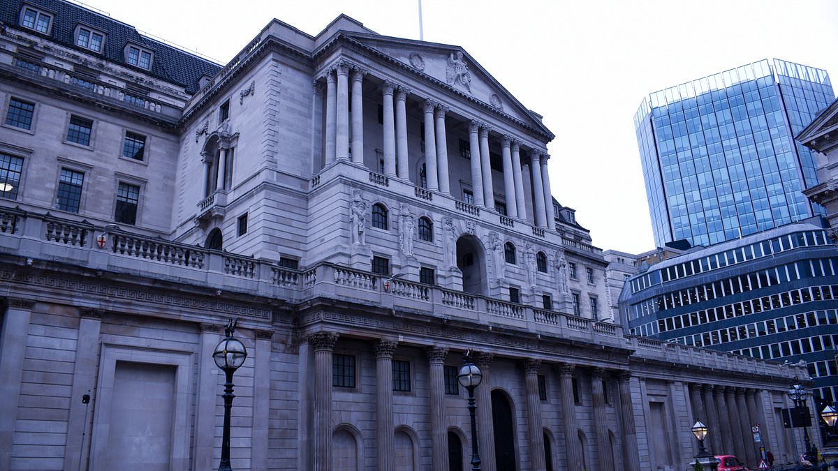 Bank of England building with interest rate news