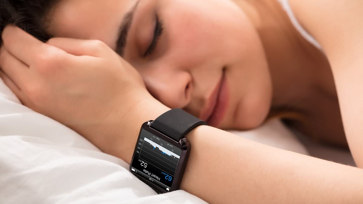 Neuroscientist reveals how accurate your sleep tracker actually is