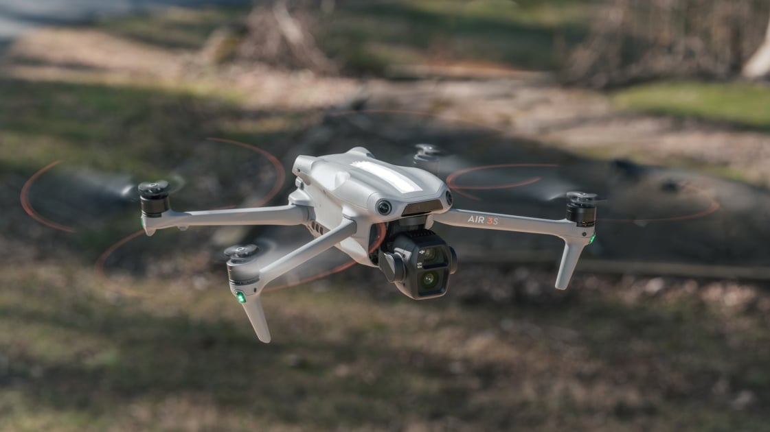PCMag article header regarding FCC drone bans
