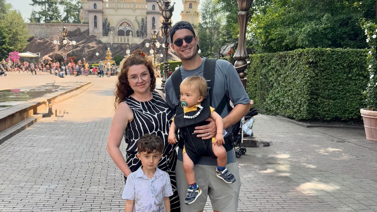Efteling theme park used in Mirror school-holiday savings article