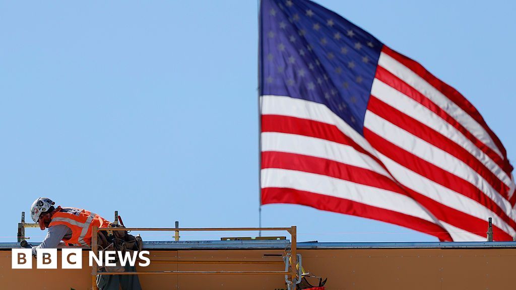 US employment report shows sharp slowdown ahead of midterm elections